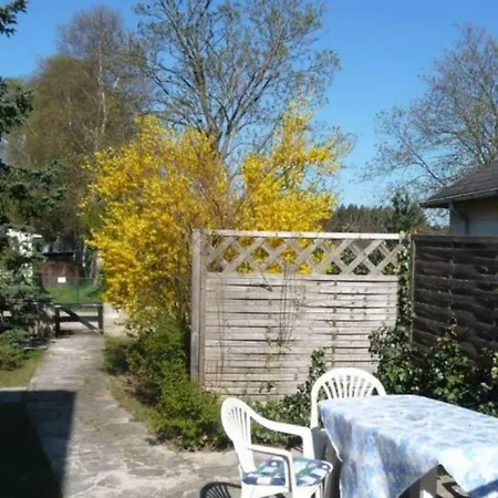 Herr Nielsson Mit Sauna 펜션 치노비츠